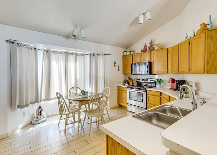 Holiday home 'southwest Getaway' W/ Fenced Yard In Chandler! *