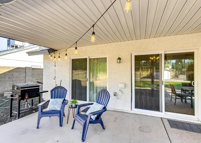 'southwest Getaway' W/ Fenced Yard In Chandler! *