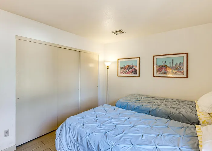 'southwest Getaway' W/ Fenced Yard In Chandler!