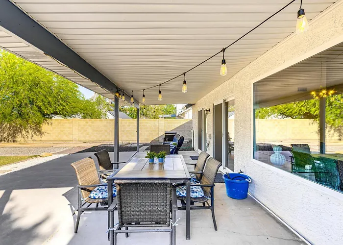 'southwest Getaway' W/ Fenced Yard In Chandler! *