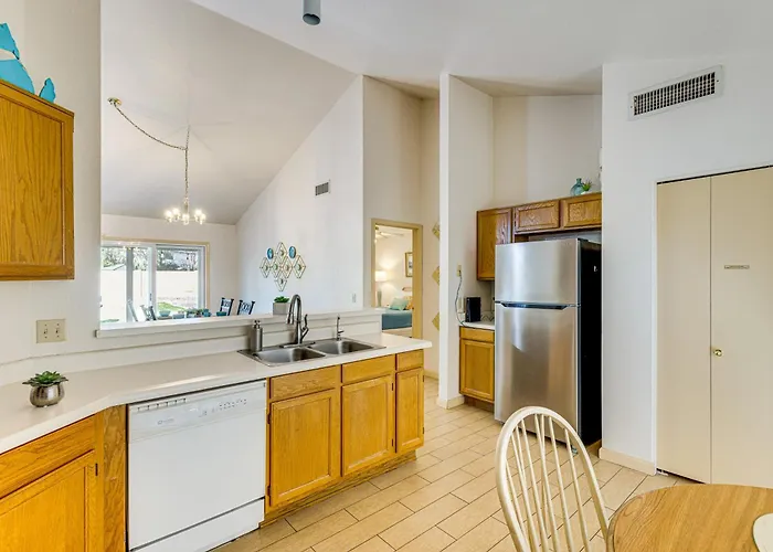 'southwest Getaway' W/ Fenced Yard In Chandler! Holiday home