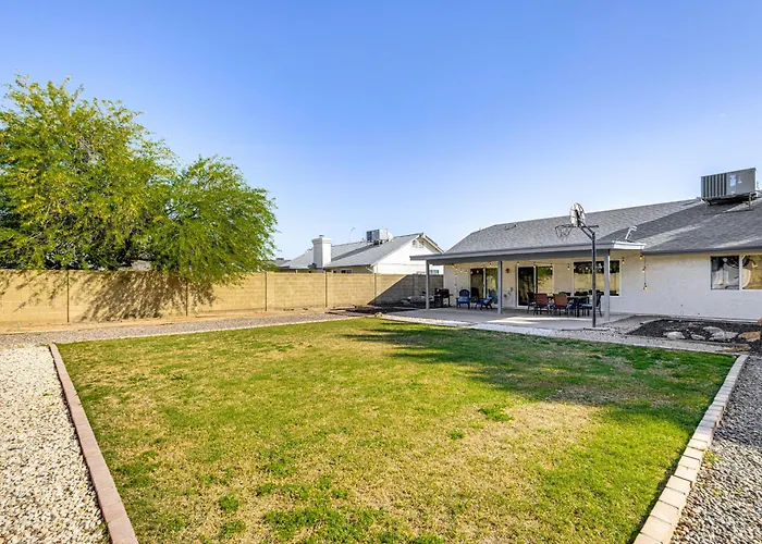 'southwest Getaway' W/ Fenced Yard In Chandler!